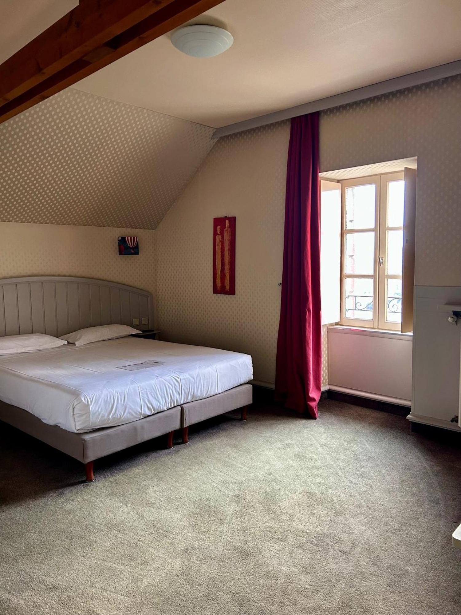 Cit'Hotel Le Challonge Dinan Exterior foto