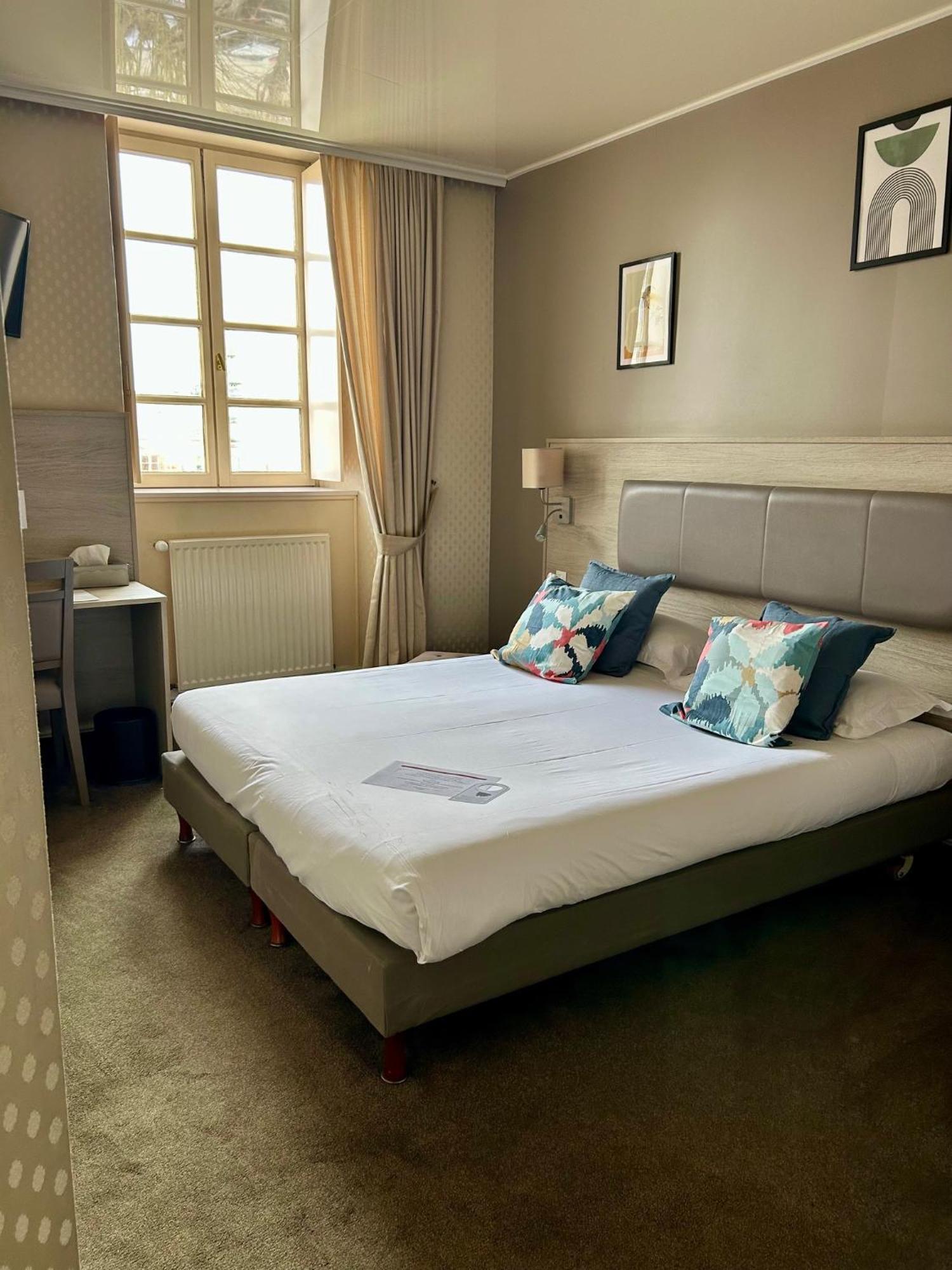 Cit'Hotel Le Challonge Dinan Exterior foto